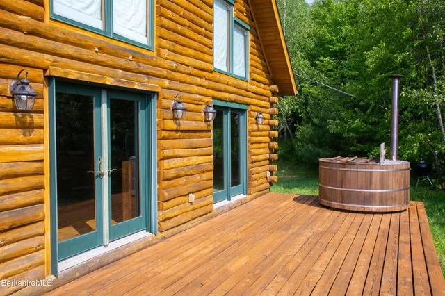 a view of a two door of the house