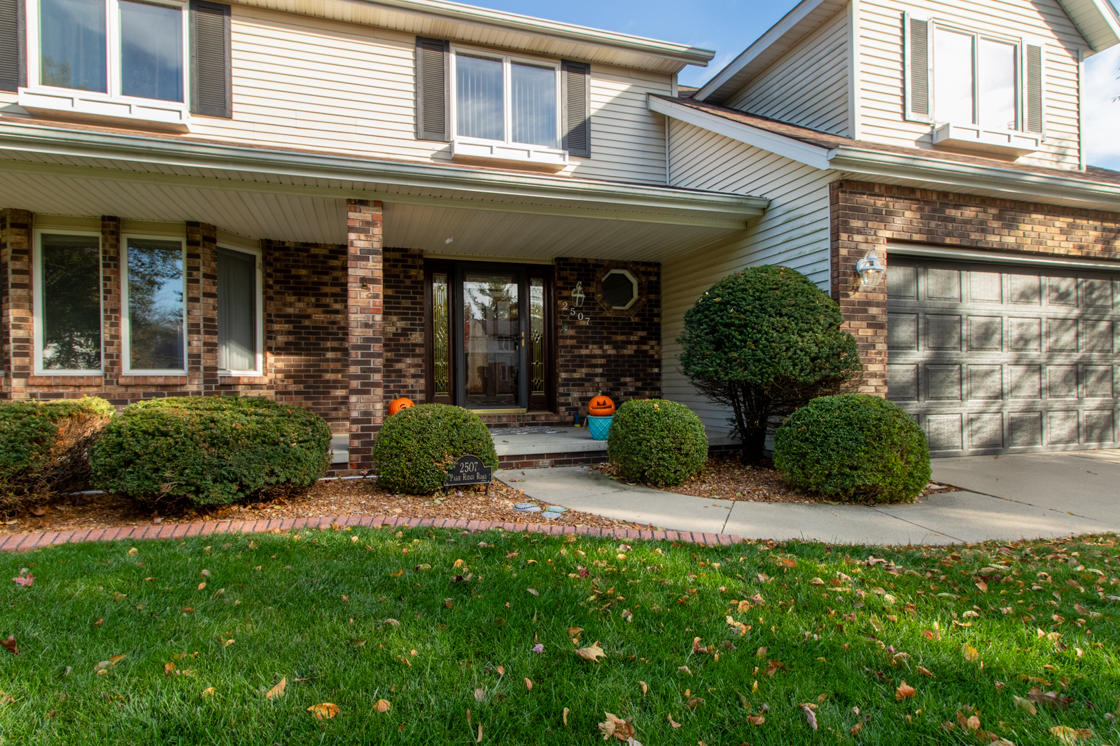 2507 Park Ridge Road Bloomington, IL 61704 - Photo 2 of 41 Gallery Image 2