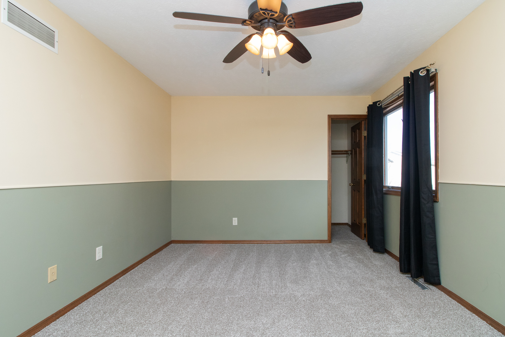 2507 Park Ridge Road Bloomington, IL 61704 - Photo 26 of 41 Gallery Image 26