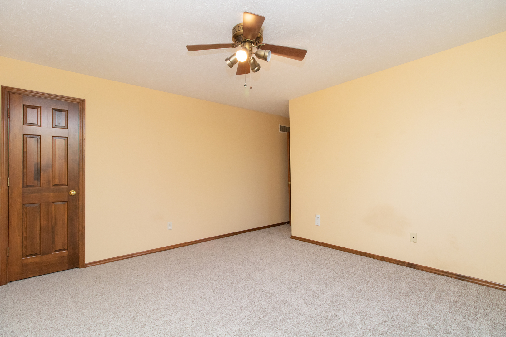 2507 Park Ridge Road Bloomington, IL 61704 - Photo 30 of 41 Gallery Image 30