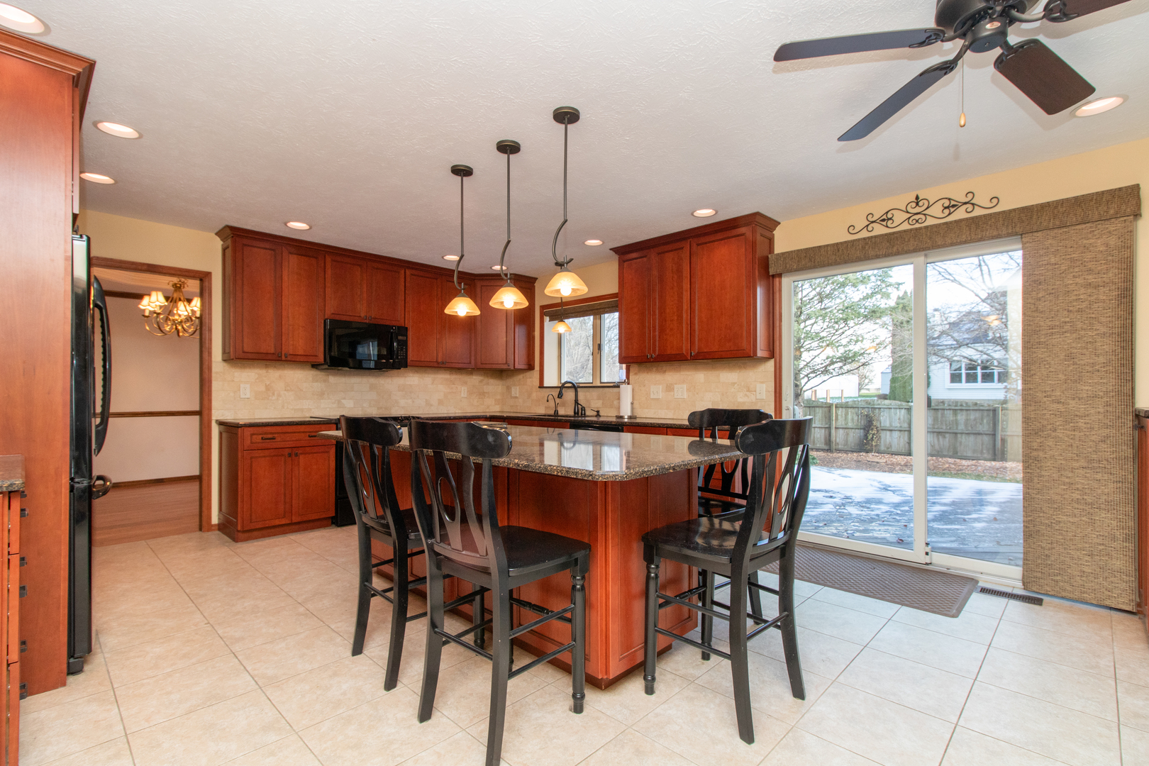 2507 Park Ridge Road Bloomington, IL 61704 - Photo 4 of 41 Gallery Image 4