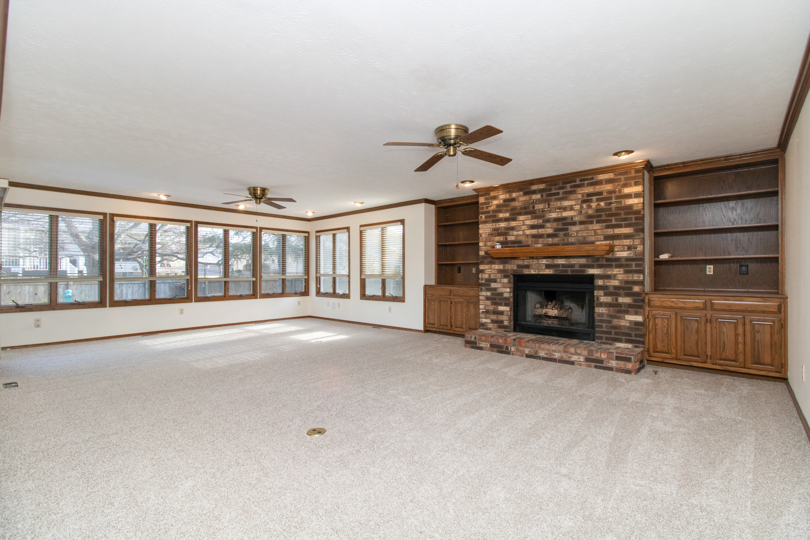 2507 Park Ridge Road Bloomington, IL 61704 - Photo 9 of 41 Gallery Image 9