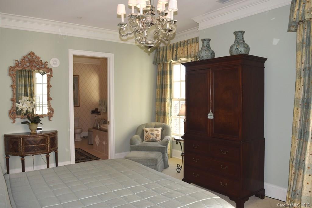 2823 Providence Road, Unit 251 Charlotte, NC 28211 - Photo 25 of 35 Gallery Image 25