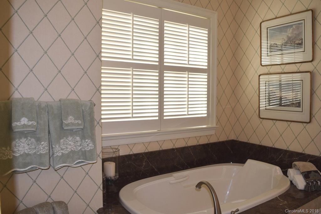 2823 Providence Road, Unit 251 Charlotte, NC 28211 - Photo 27 of 35 Gallery Image 27