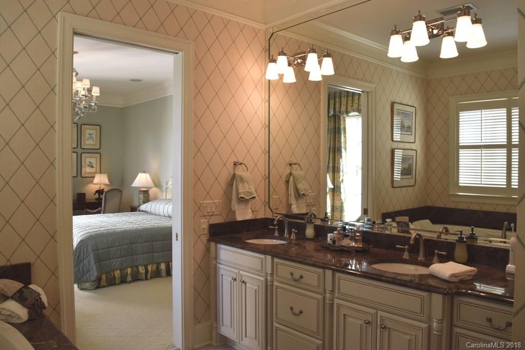 2823 Providence Road, Unit 251 Charlotte, NC 28211 - Photo 28 of 35 Gallery Image 28