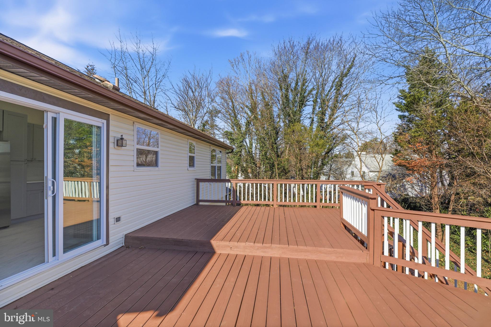 10395 Janja Court Manassas, VA 20110 - Photo 25 of 44 a view of balcony with wooden floor and fence