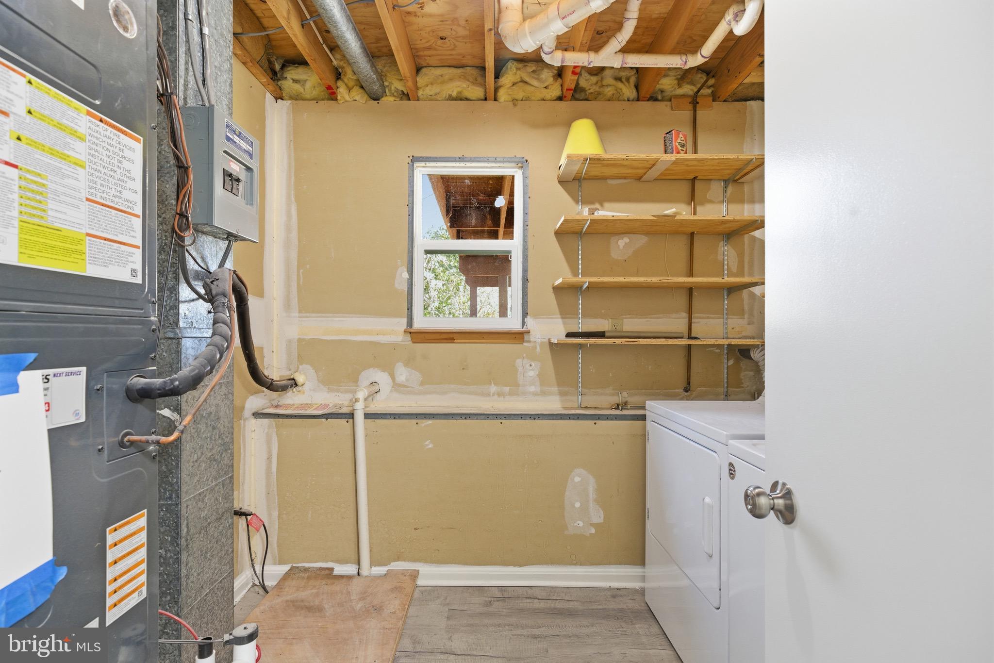 10395 Janja Court Manassas, VA 20110 - Photo 35 of 44 a bathroom with a shower