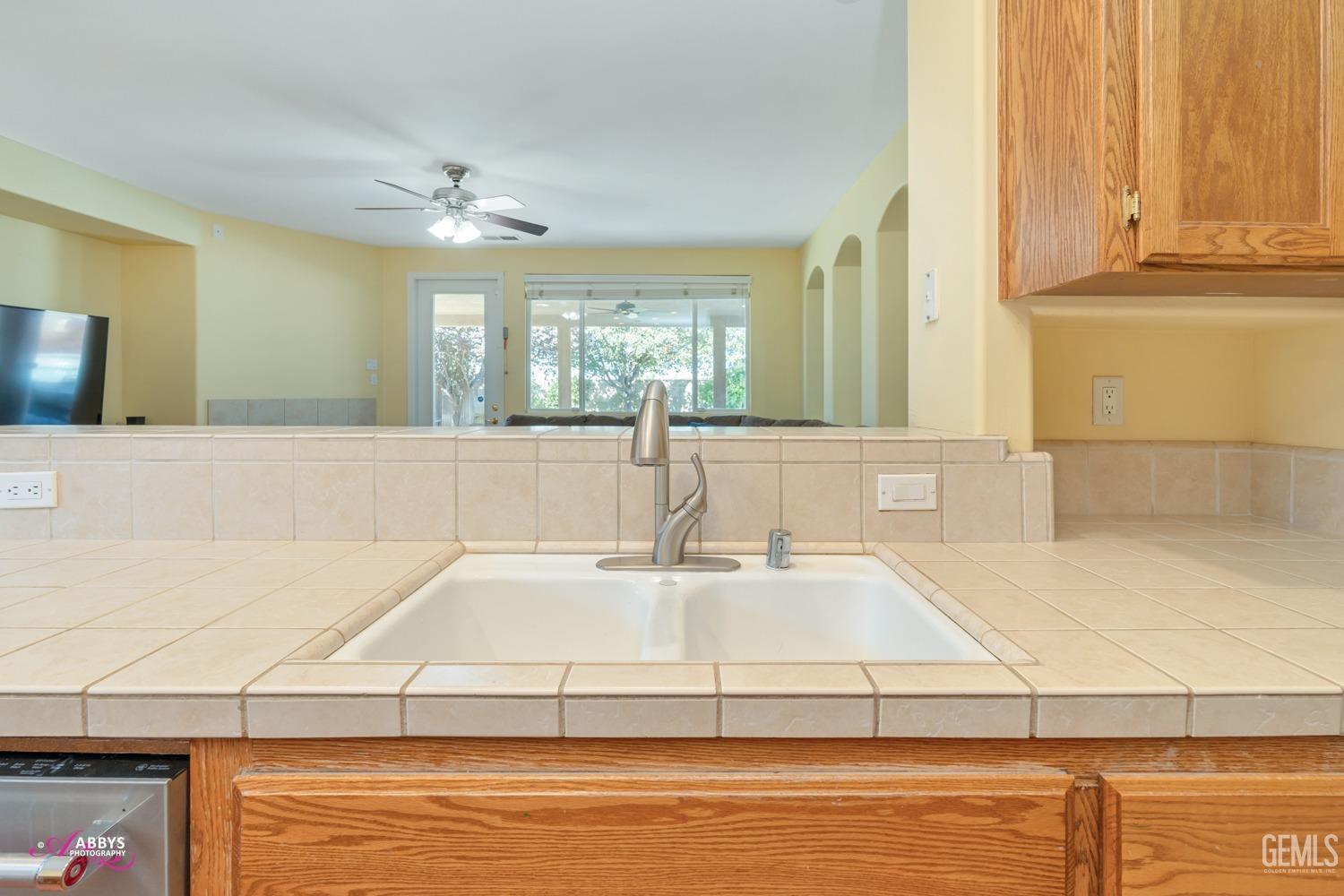 Undisclosed Address Bakersfield, CA 93312 - Photo 17 of 53 Nice and open to family room