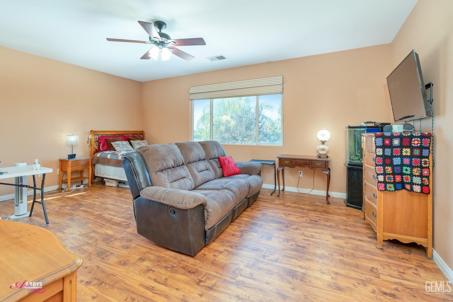 Undisclosed Address Bakersfield, CA 93312 - Photo 23 of 53 Large primary bedroom - upstairs - plenty of room for setting area/desk