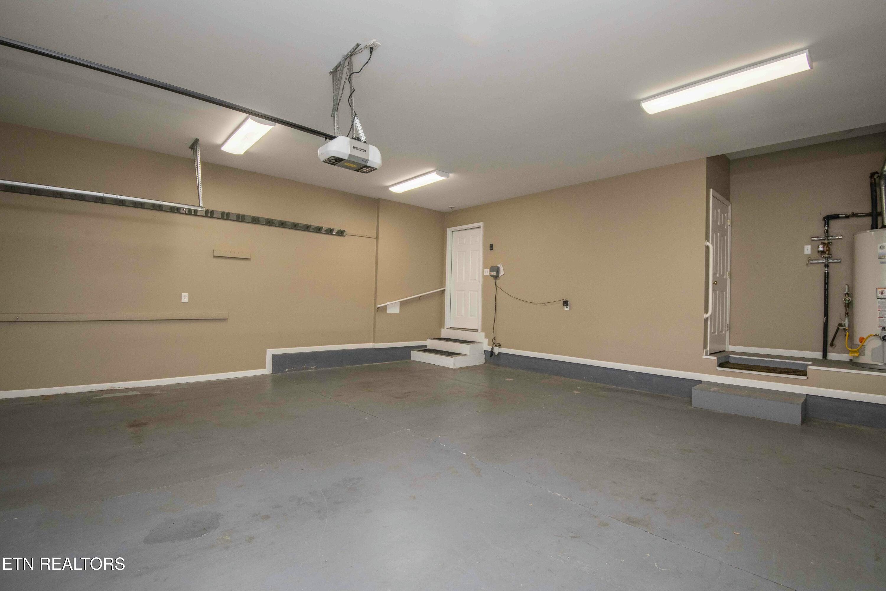 13130 Clear Ridge Road Knoxville, TN 37922 - Photo 33 of 40 tempImageV9GfUR