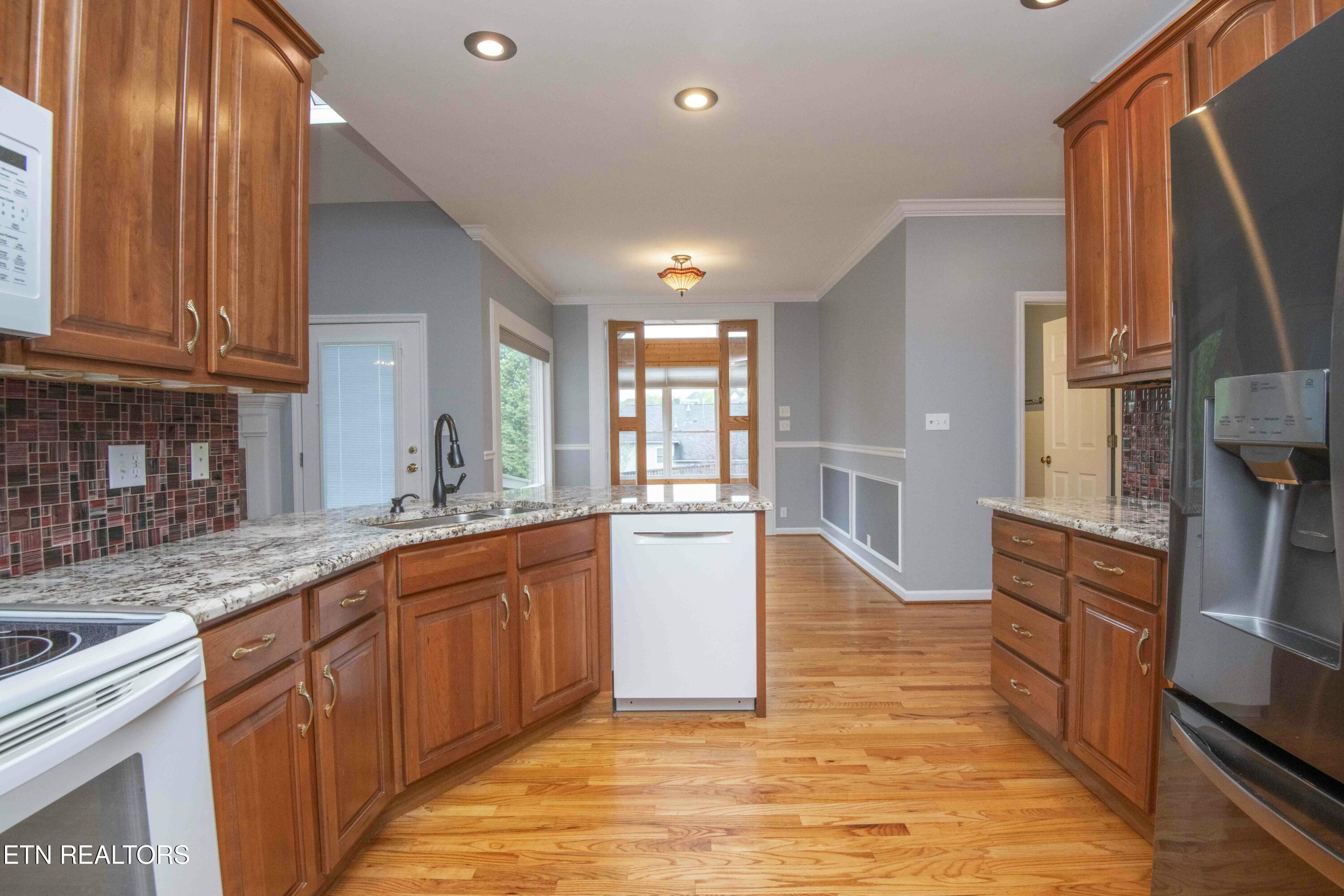 13130 Clear Ridge Road Knoxville, TN 37922 - Photo 9 of 40 tempImagescUrA1