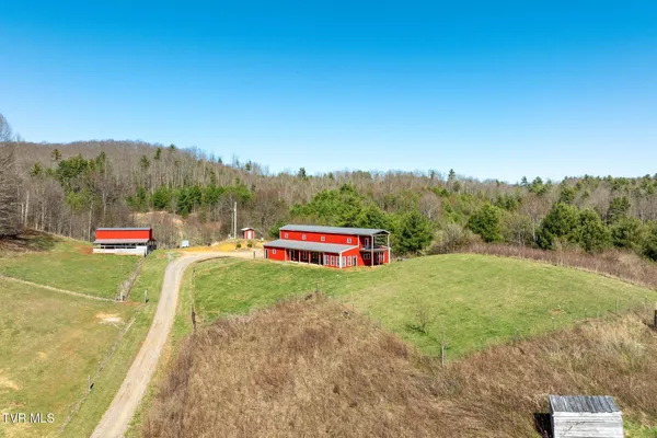 $645,000 | 533 Robinson Hollow Lane, Mountain City, TN 37683