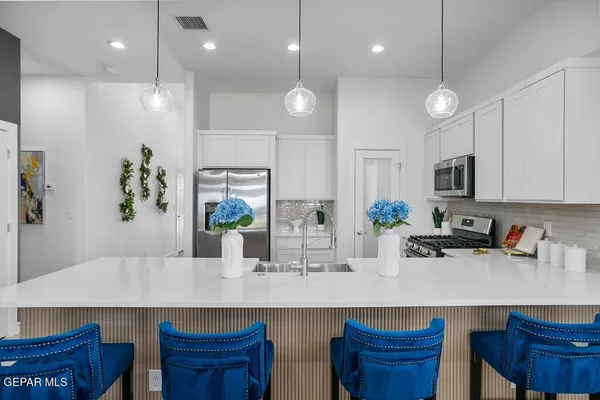 $385,000 | 1119 Bronze Hill Avenue, Sunland Park, NM 88008