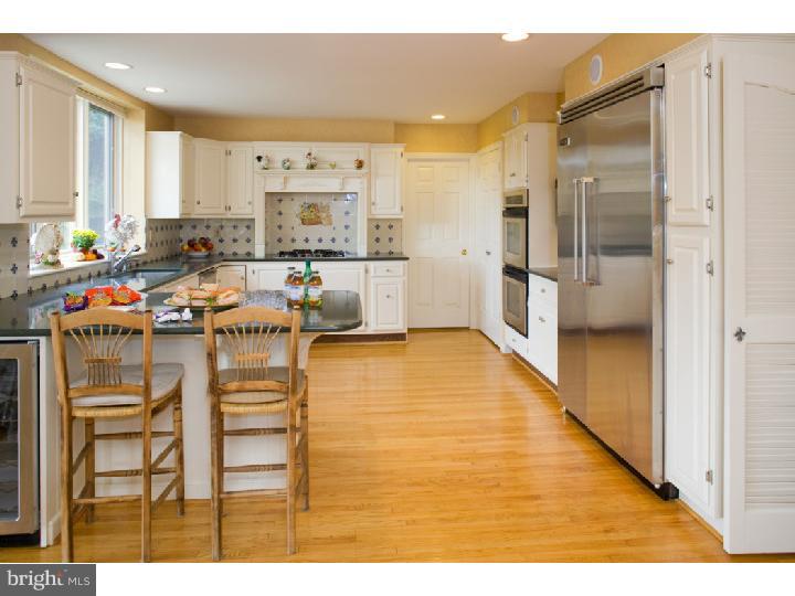 240 Ravenscliff Road Wayne, PA 19087 - Photo 9 of 13