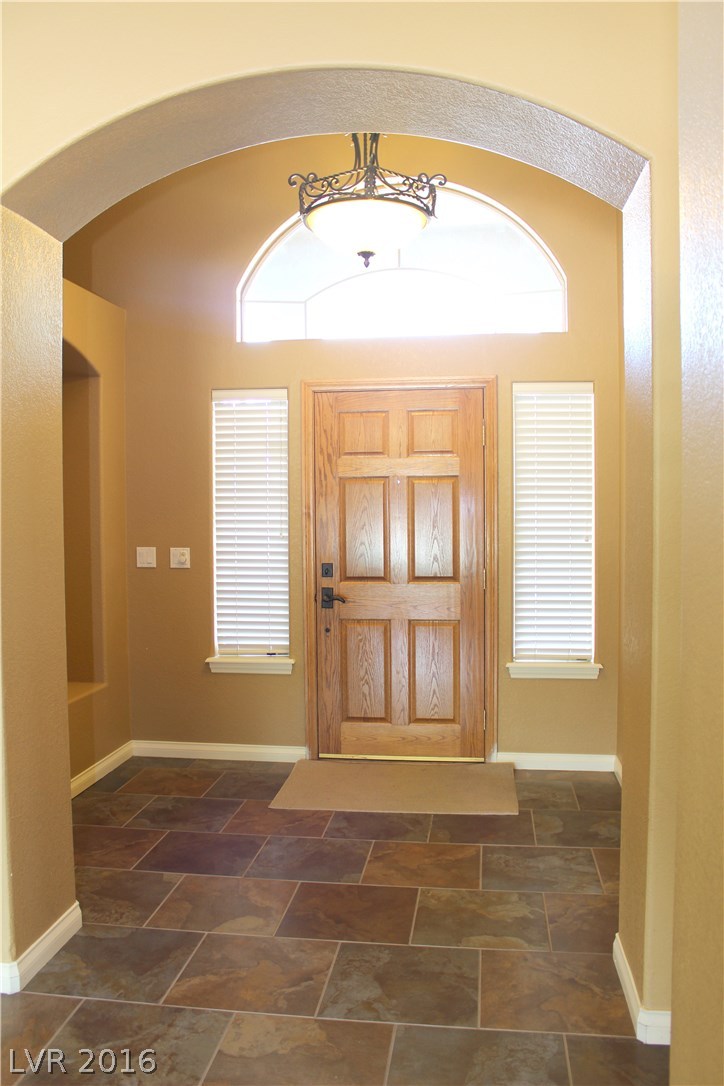 6045 North Riley Street Las Vegas, NV 89149 - Photo 5 of 35