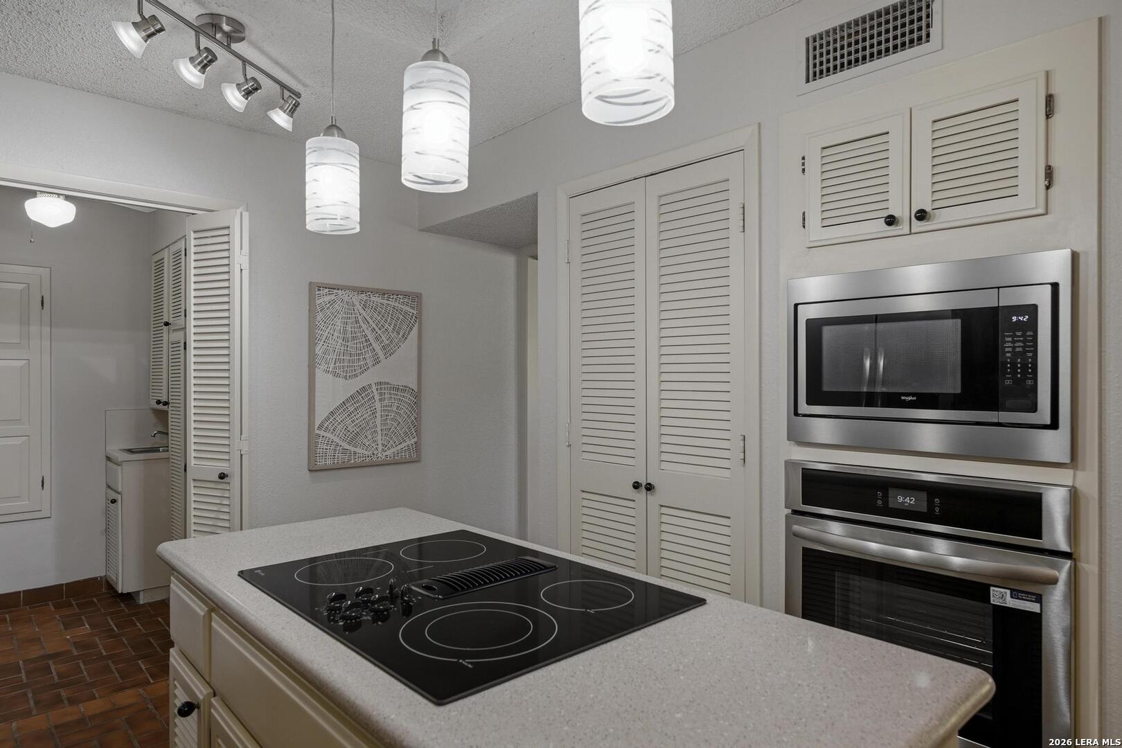 29307 Summit Ridge Drive Fair Oaks Ranch, TX 78015 - Photo 14 of 36
