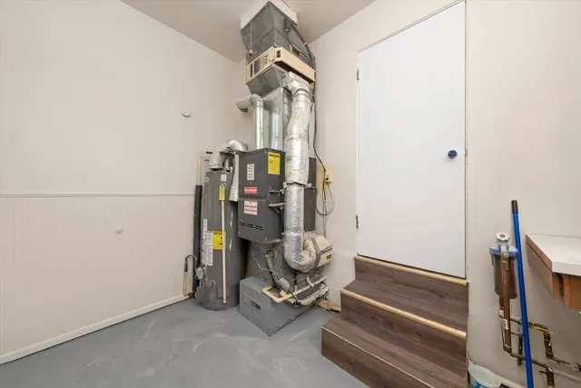 $298,000 | 1317 Waverly Place, Joliet, IL 60435