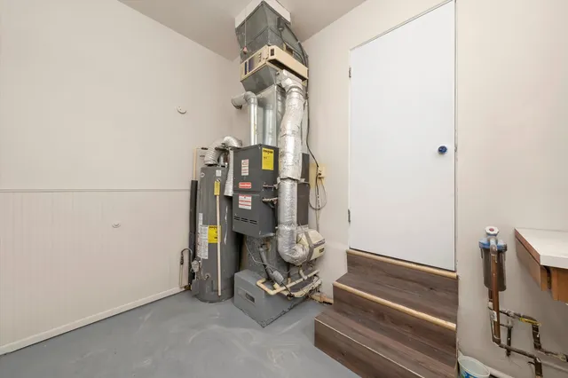 $298,000 | 1317 Waverly Place, Joliet, IL 60435