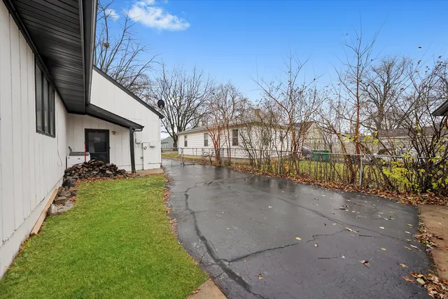 $298,000 | 1317 Waverly Place, Joliet, IL 60435