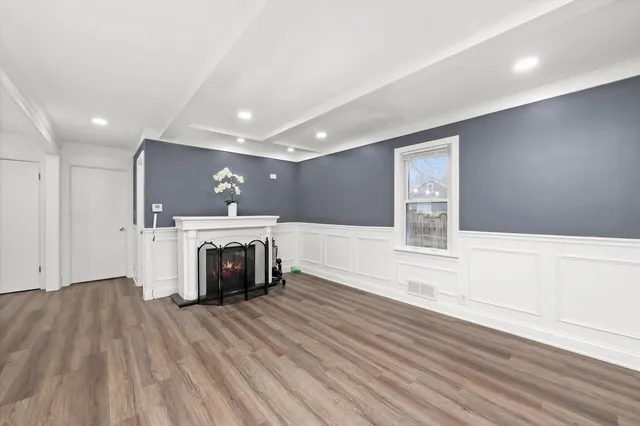 $298,000 | 1317 Waverly Place, Joliet, IL 60435