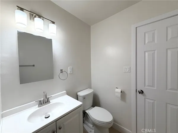 $2,350 | 11523 Menlo Avenue, Unit D, Hawthorne, CA 90250