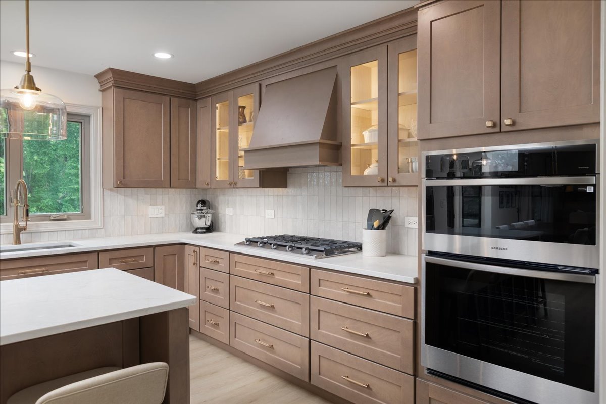 318 North West Road Lombard, IL 60148 - Photo 9 of 55 Gallery Image 9