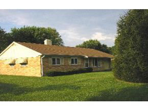 4082 West Broadway Avenue Bloomington, IN 47404 - Photo 3 of 4