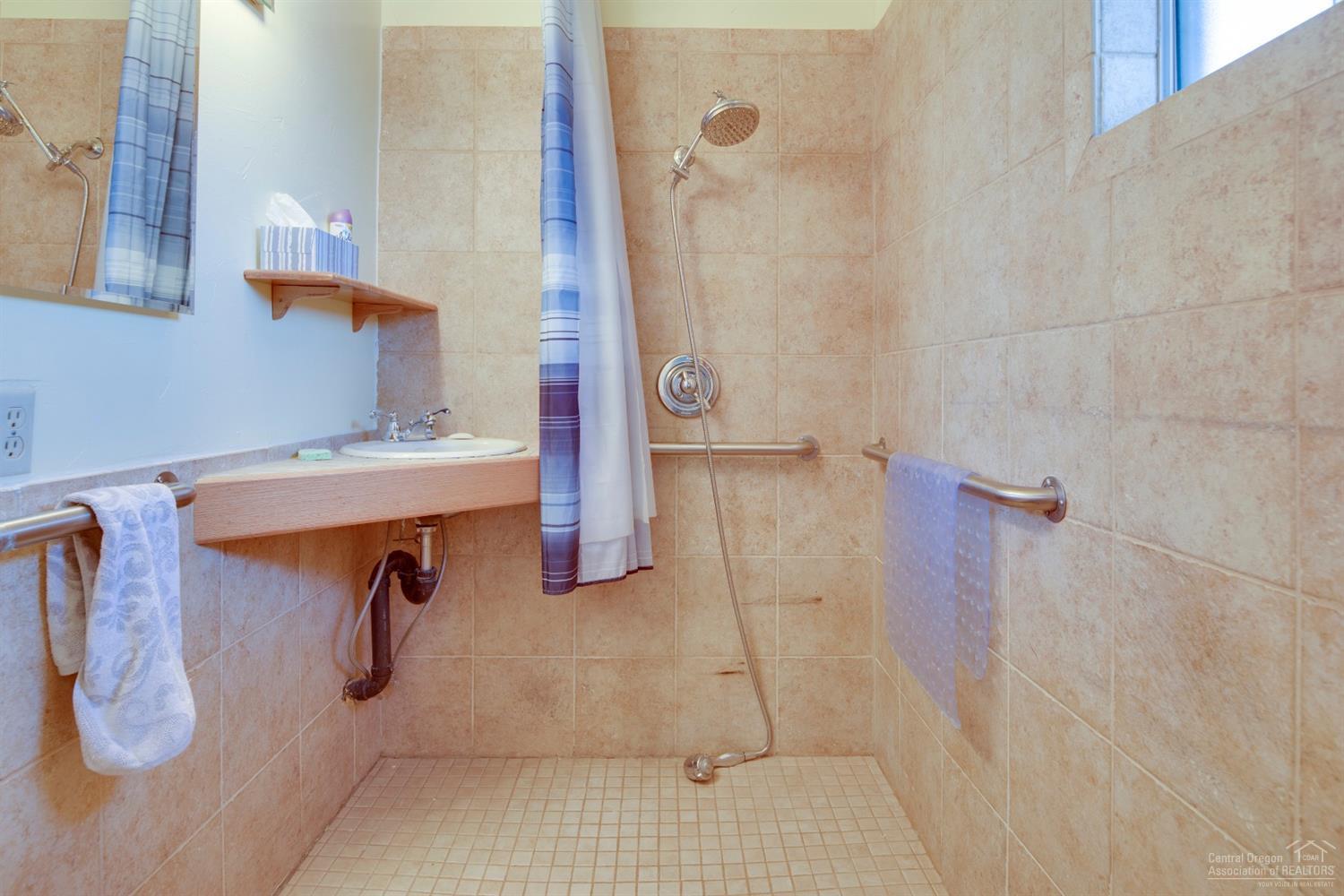 1517 Northwest Rimrock Drive Redmond, OR 97756 - Photo 15 of 24 Additional Photo