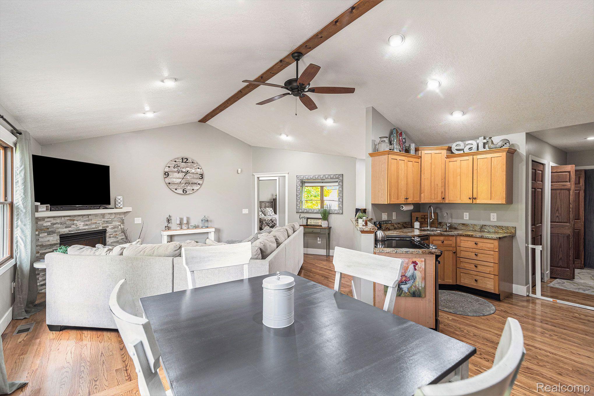 14453 Ripley Road Linden, MI 48451 - Photo 8 of 29 Gallery Image 8