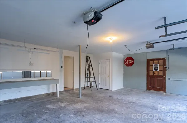$600,000 | 104 Disosway Street, Black Mountain, NC 28711
