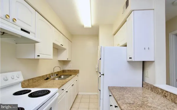 $1,750 | 5911 G Prince James Drive, Unit 27, Springfield, VA 22152