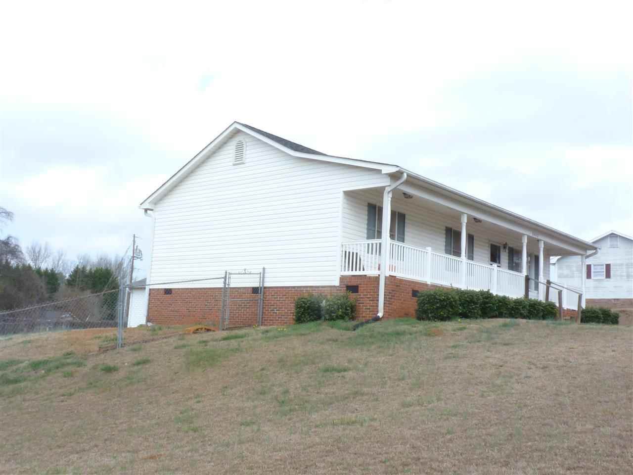 2443 Old Furnace Road Boiling Springs, SC 29316 - Photo 2 of 18