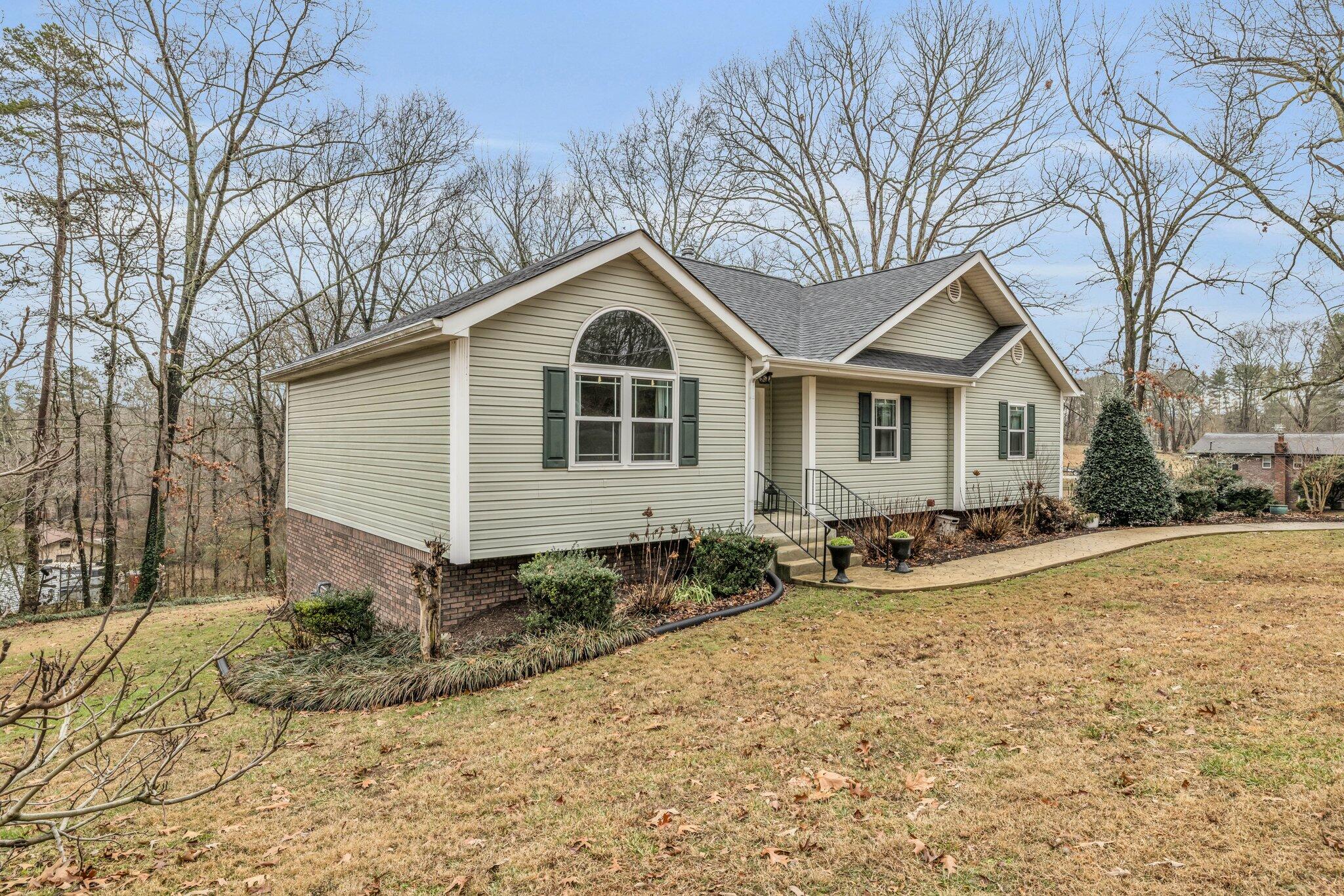 8820 Nelson Road Soddy-Daisy, TN 37379 - Photo 3 of 25 8820 Nelson Rd
