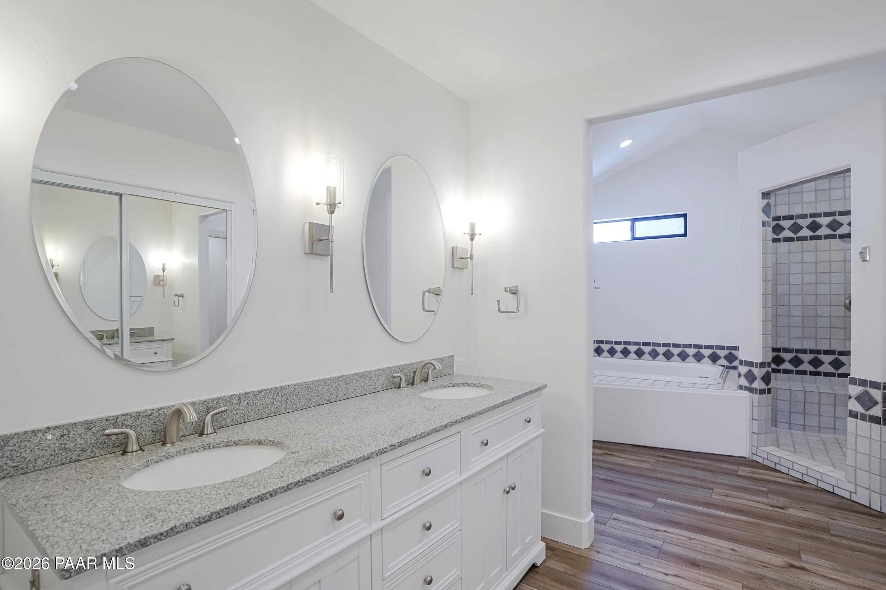 1584 West Cliff Rose Road Prescott, AZ 86305 - Photo 25 of 66 Primary Bathroom