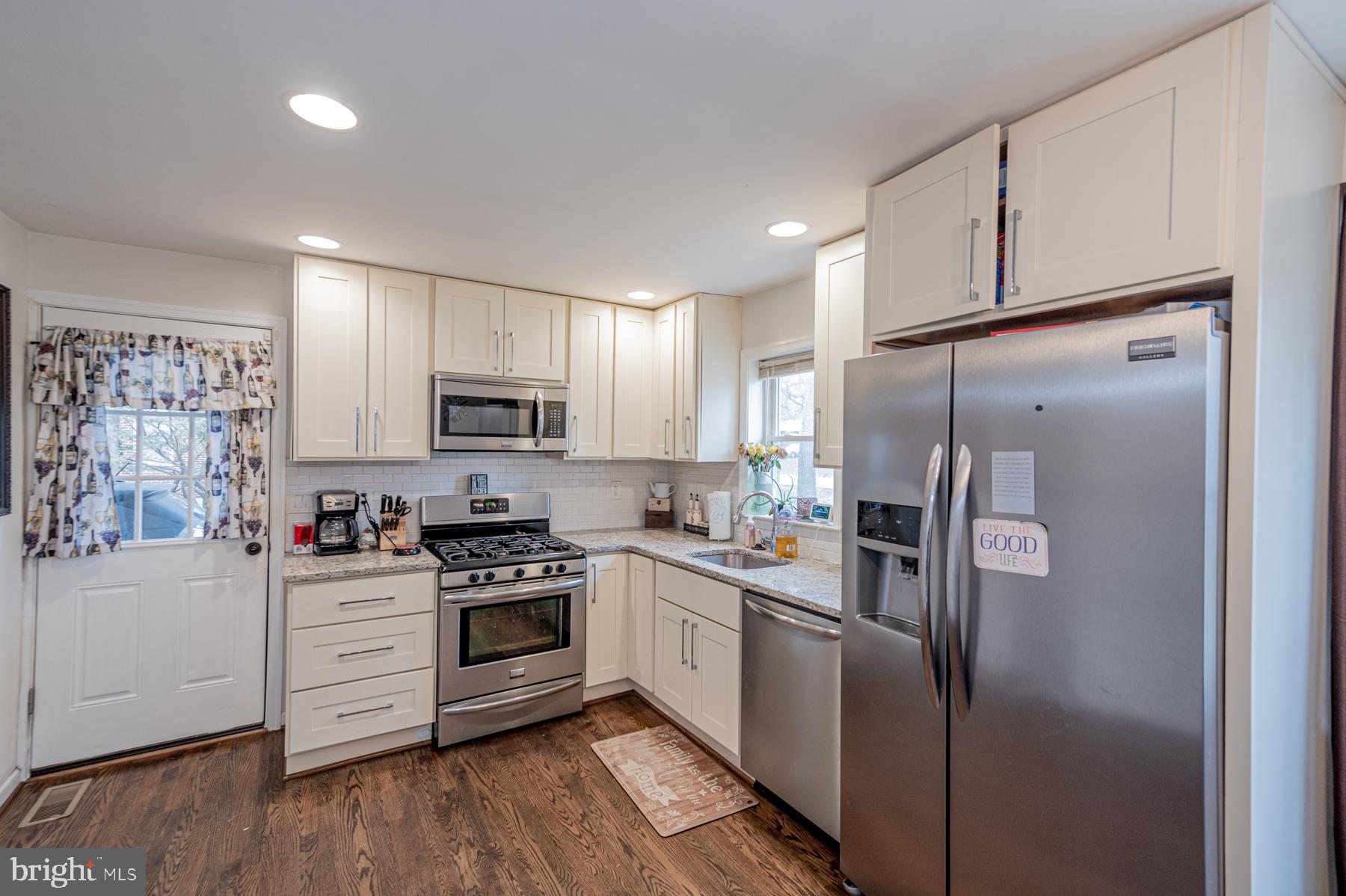 3 Cedarhill Road Randallstown, MD 21133 - Photo 8 of 37 Granite Countertops and SS Appliances