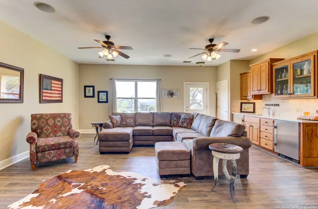 $2,850,000 | 456 Rain Road, Medina, TX 78055