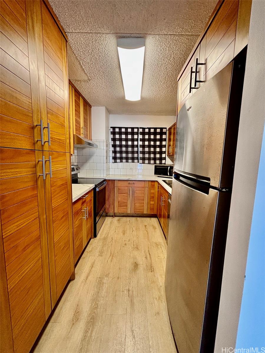 469 Ena Road, Unit 3007 Honolulu, HI 96815 - Photo 3 of 21