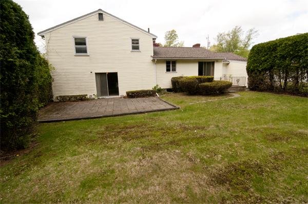 36 Helen Road Braintree, MA 02184 - Photo 17 of 18 Gallery Image 17