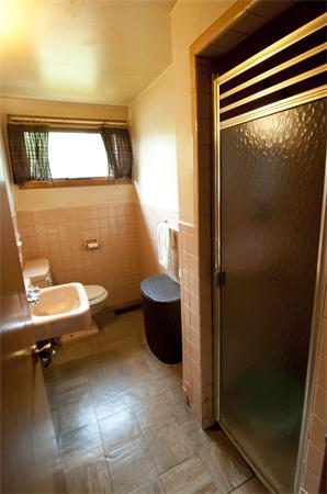 36 Helen Road Braintree, MA 02184 - Photo 3 of 18 Gallery Image 3