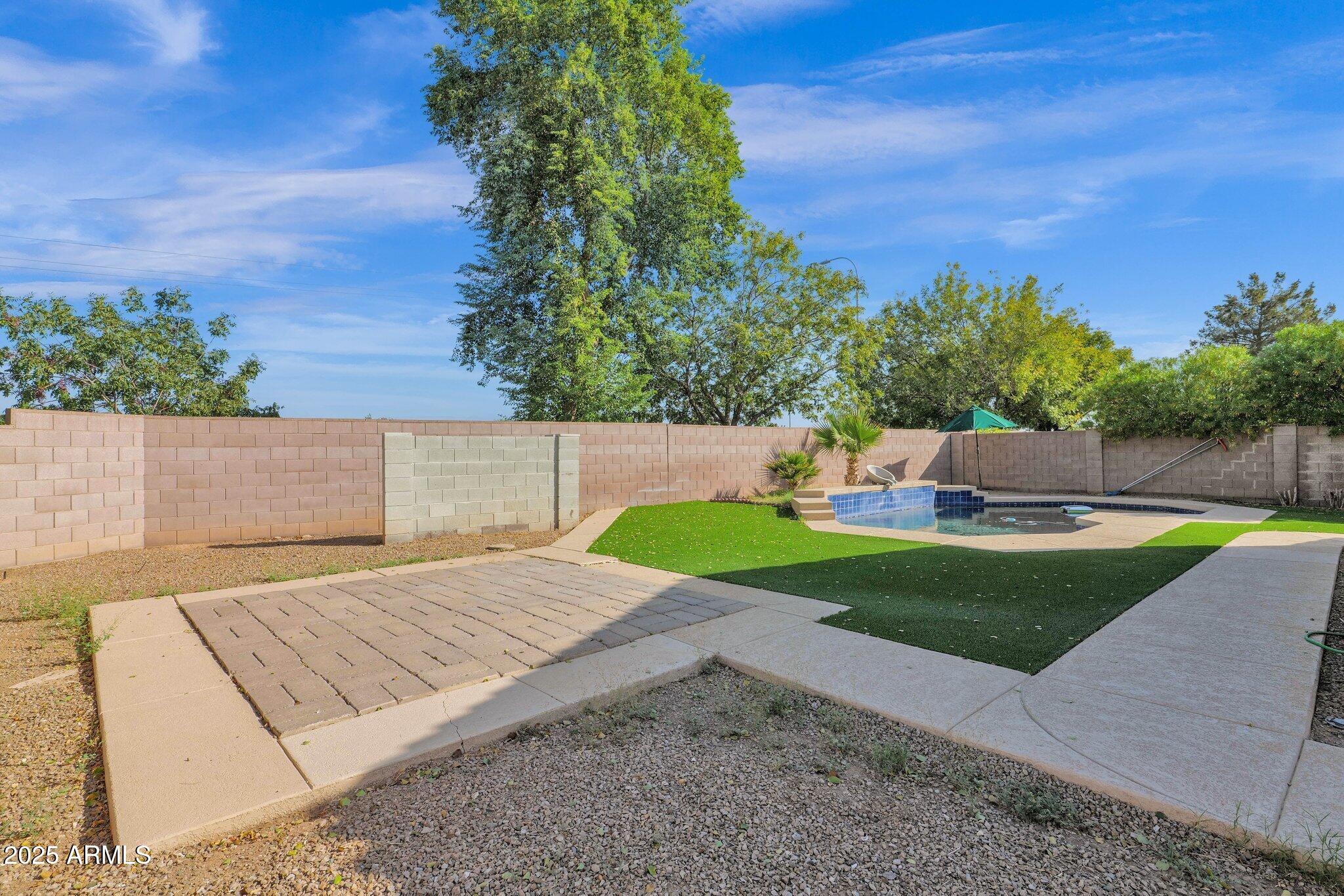 2190 East Augusta Avenue Chandler, AZ 85249 - Photo 30 of 35 a view of a backyard