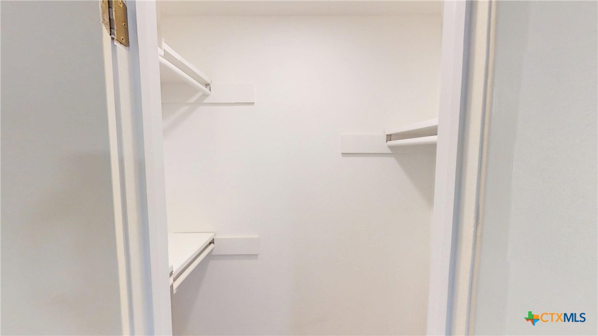 4118 Ermine Trail Temple, TX 76504 - Photo 26 of 31 a view of a hallway