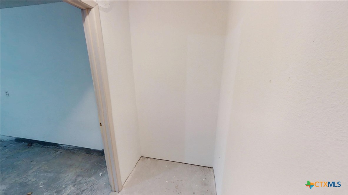 4118 Ermine Trail Temple, TX 76504 - Photo 28 of 31 a view of a hallway