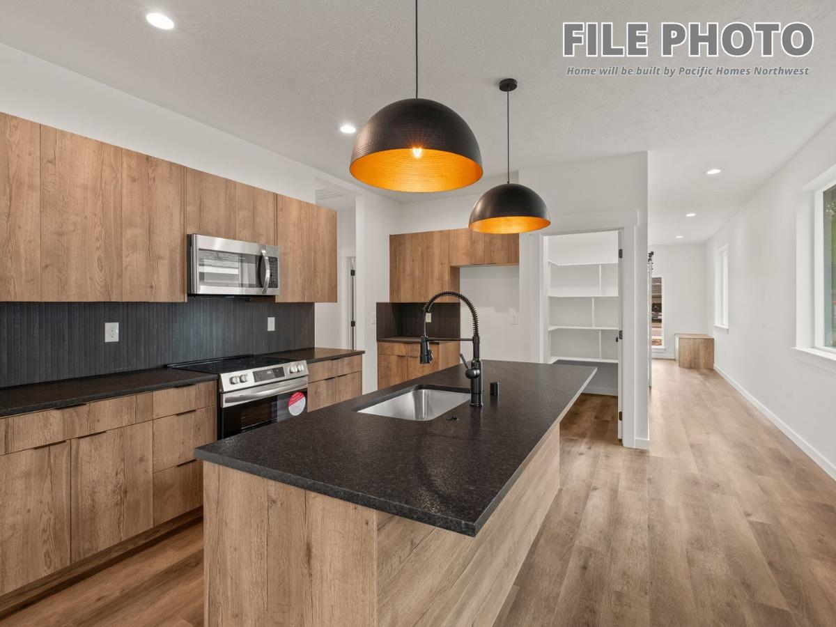 2107 North Sipple Road Spokane Valley, WA 99212 - Photo 8 of 21