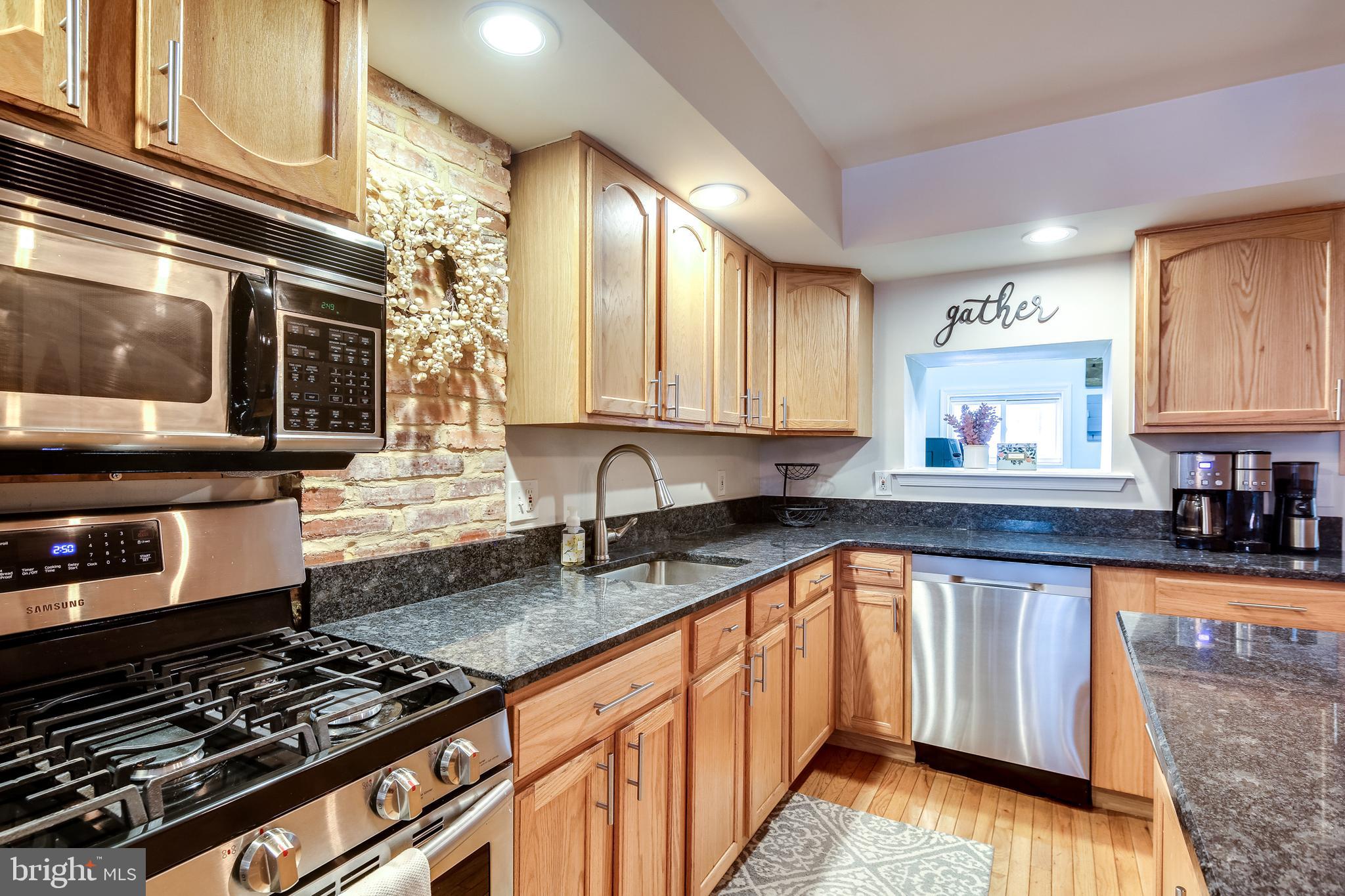 728 South Curley Street Baltimore, MD 21224 - Photo 11 of 29 Gourmet Kitchen w/ Gas Cooking