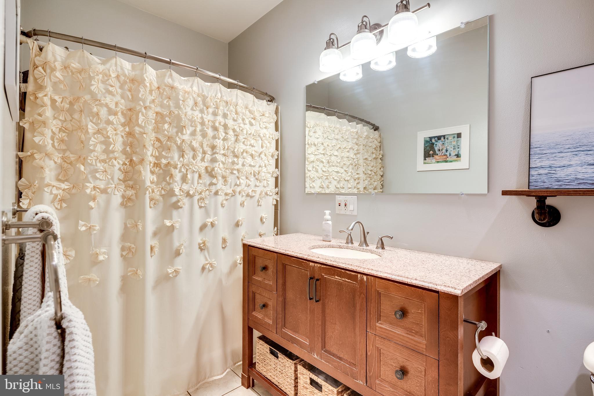 728 South Curley Street Baltimore, MD 21224 - Photo 16 of 29 Full Bath with Stall Shower