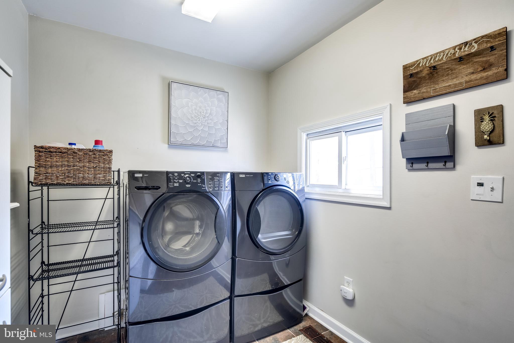 728 South Curley Street Baltimore, MD 21224 - Photo 25 of 29 Mudroom Off Kitchen