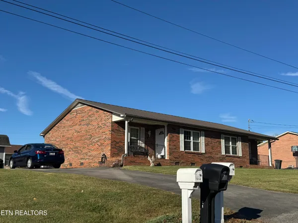$1,500 | 512 Wilson Street, Lenoir City, TN 37771