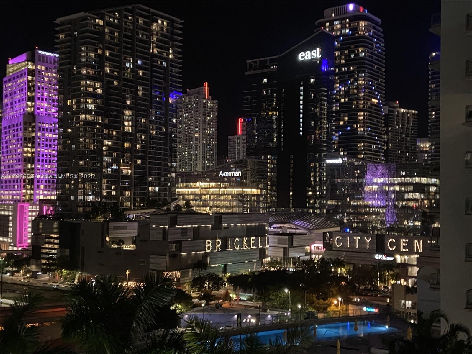 90 Southwest 3rd Street, Unit 1514 Miami, FL 33130 - Photo 3 of 25