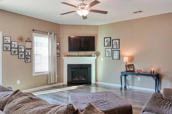 $349,900 | 737 Stilmore Drive, Duncan, SC 29334