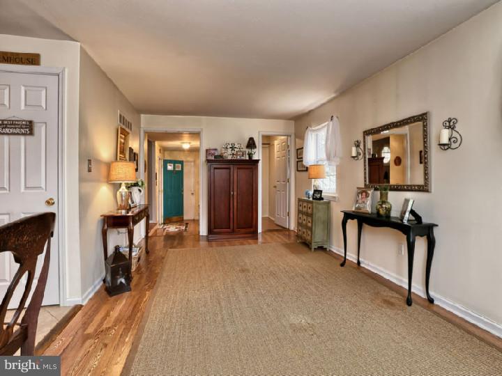 114 Greenbriar Road Delran, NJ 08075 - Photo 12 of 25 Gallery Image 12